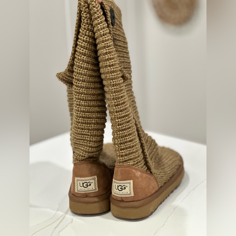 UGG Knit Sweater Boots Tall / Mid - Picture 8 of 8